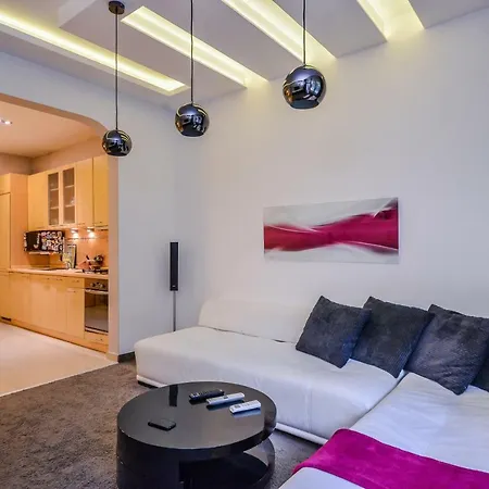 Extravaganzzo - Super Central One Bedroom Modern Apartment By Flat Mаnager Sofia Exterior photo