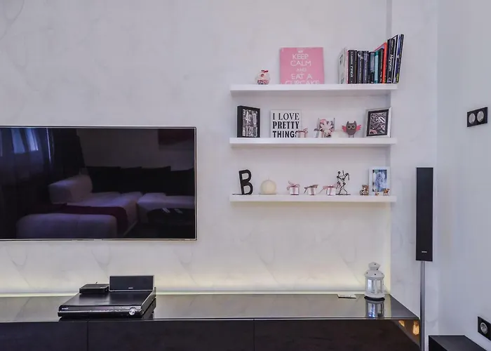 Extravaganzzo - Super Central One Bedroom Modern Apartment By Flat Mаnager